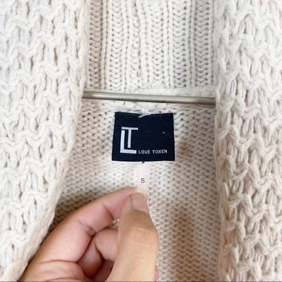 Love Token Danielle Rabbit Trim Knit Sweater Vest Cream Beige Luxury Size Small - Picture 4 of 10